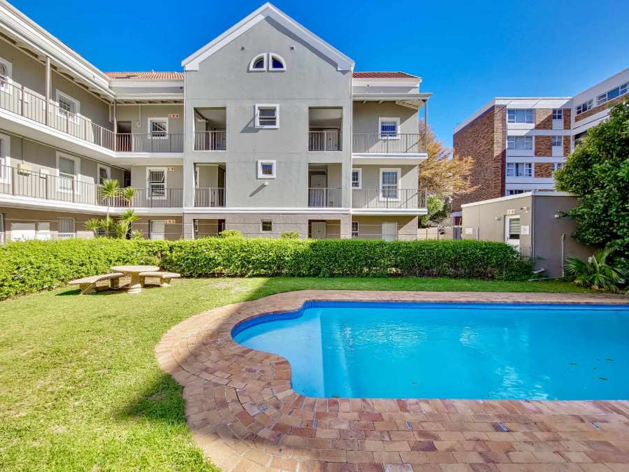 2 Bedroom Property for Sale in Gardens Western Cape